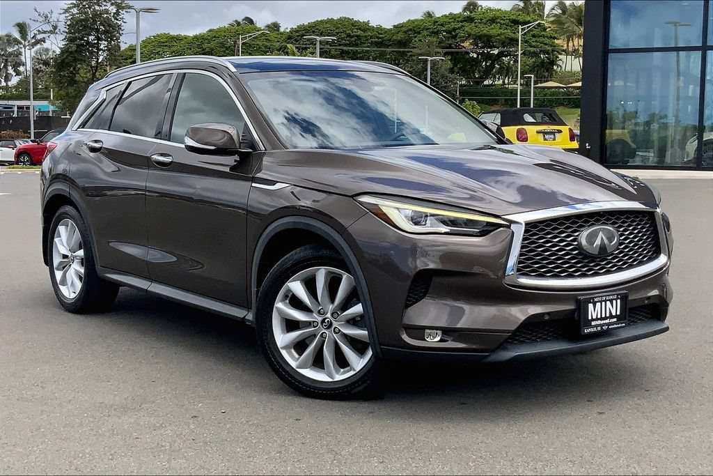 Used 2019 INFINITI QX50 Essential w/ Cargo Package FWD image 1