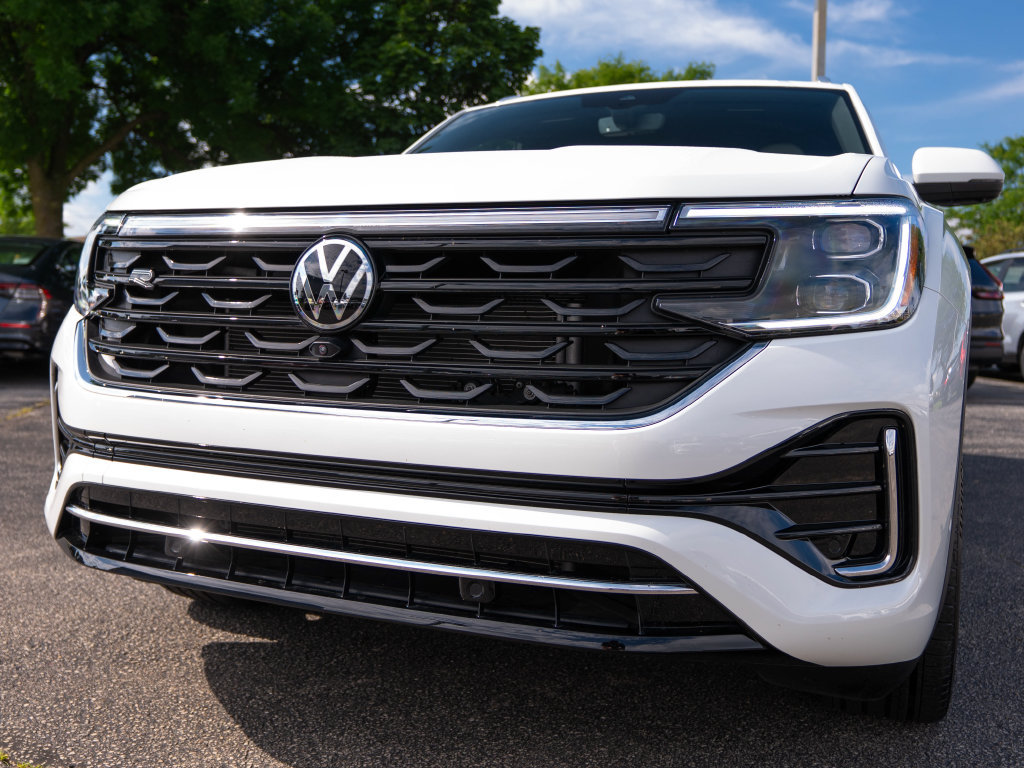 Used 2026 Volkswagen Atlas Cross Sport SEL Premium R-Line AWD/4WD image 15