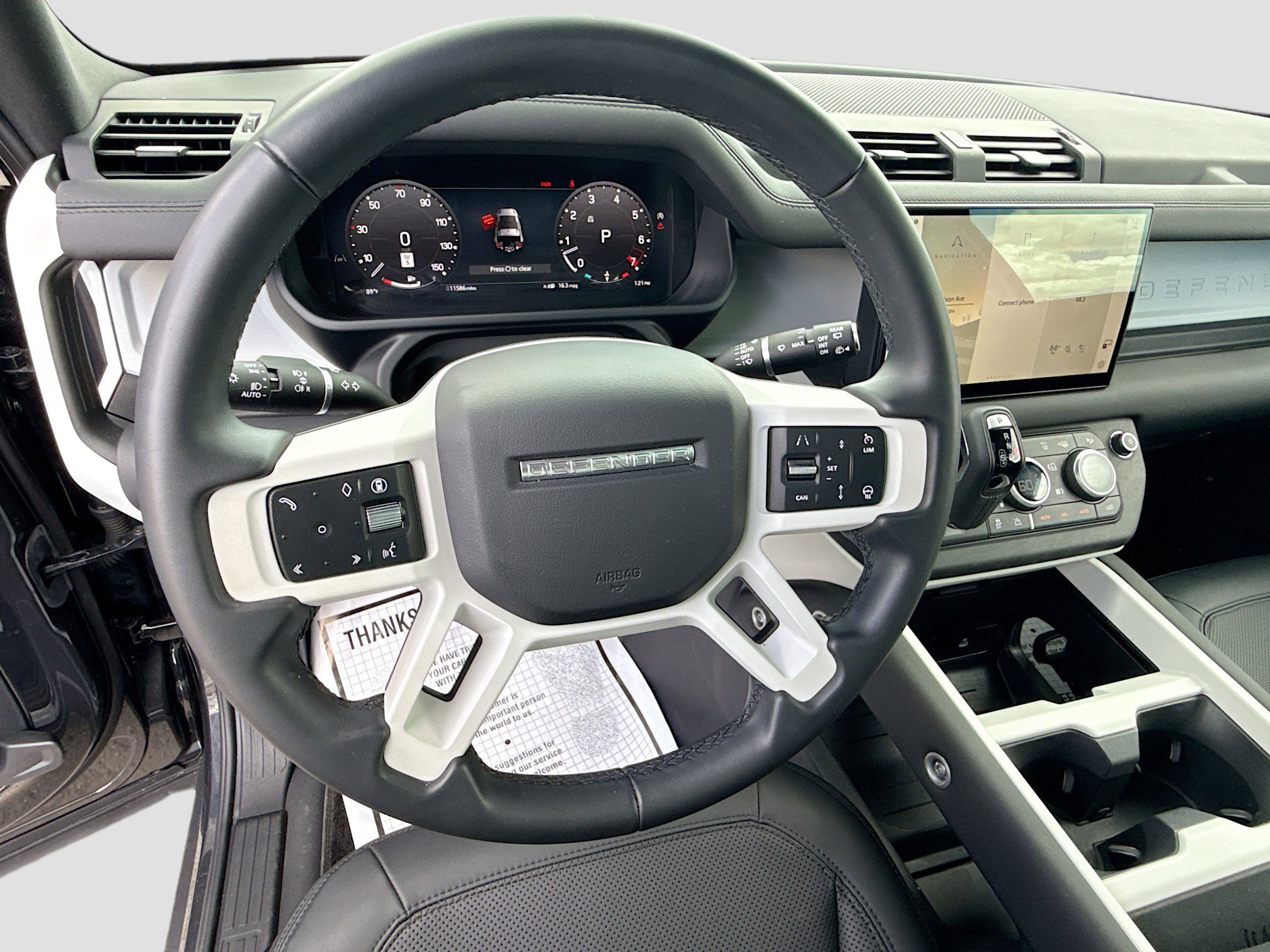 Used 2025 Land Rover Defender 90 X-Dynamic SE AWD/4WD image 40