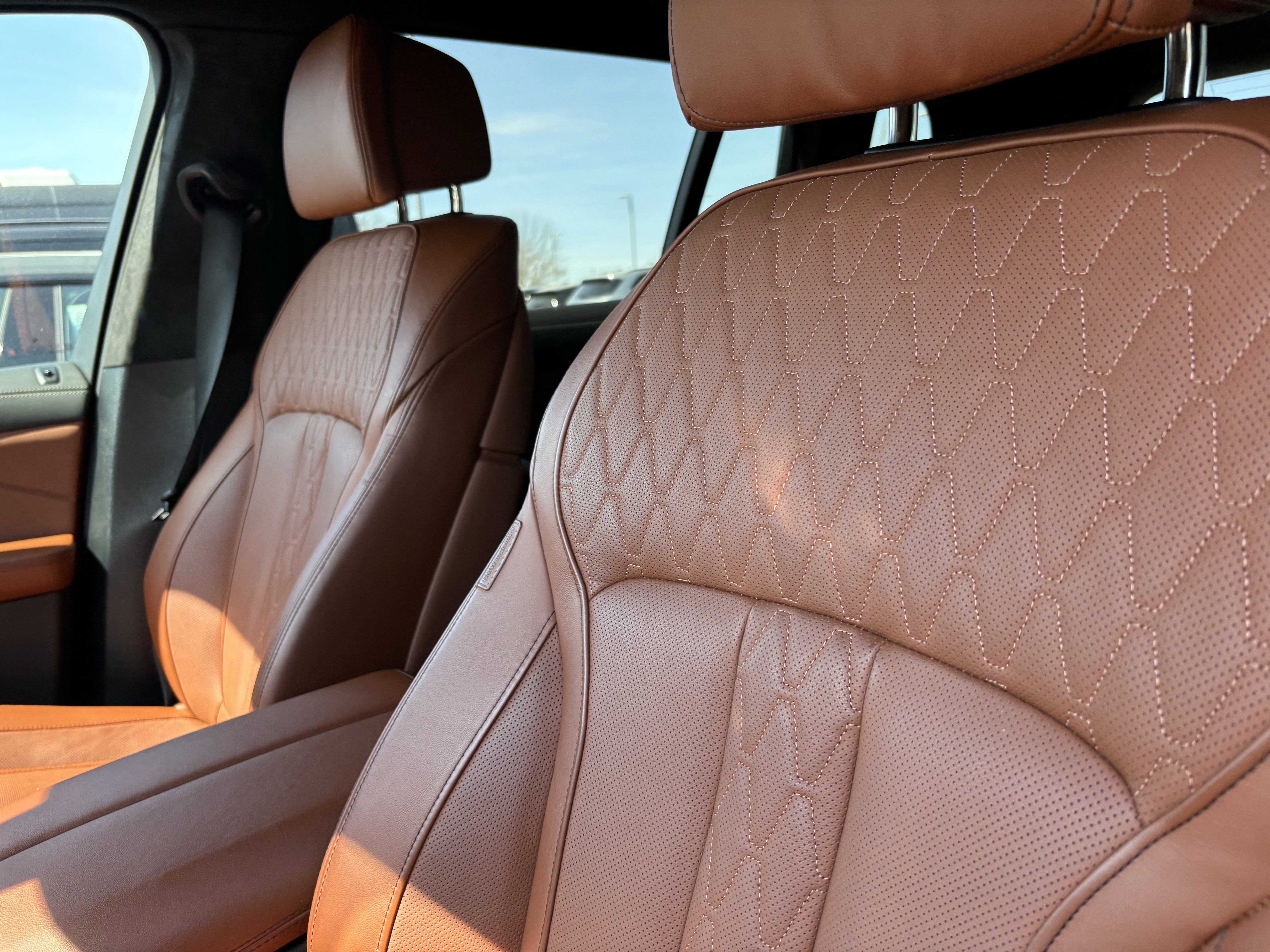 Used 2026 BMW X7 M60i image 16