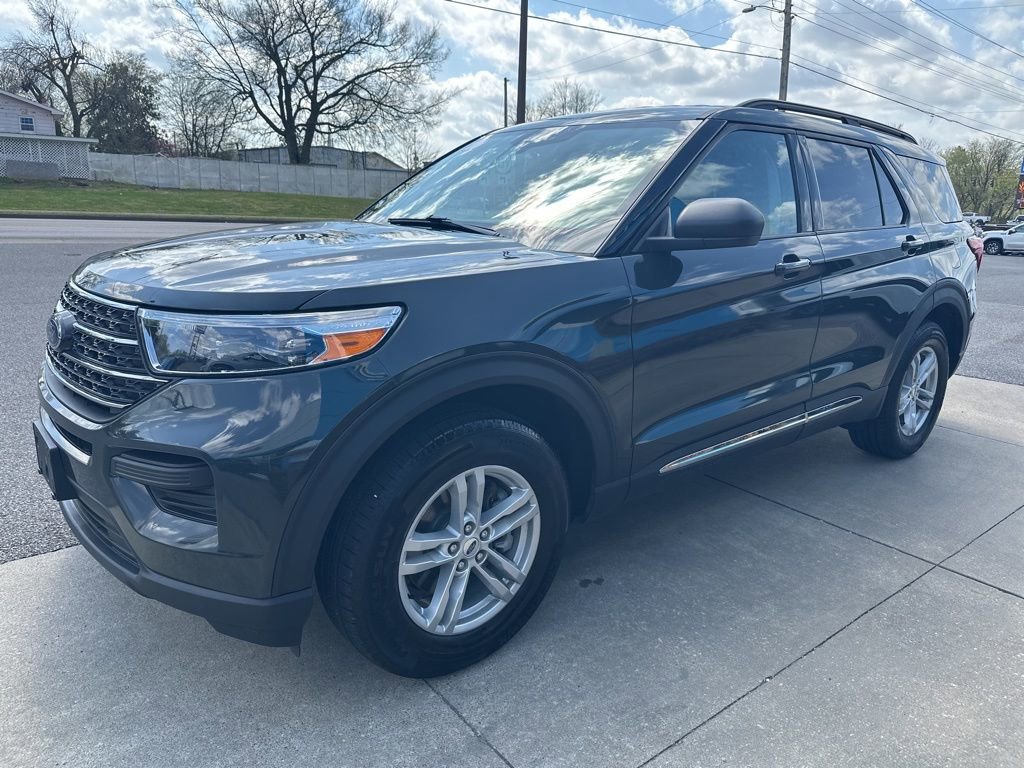 Used 2022 Ford Explorer XLT w/ Class IV Trailer Tow Package image 4