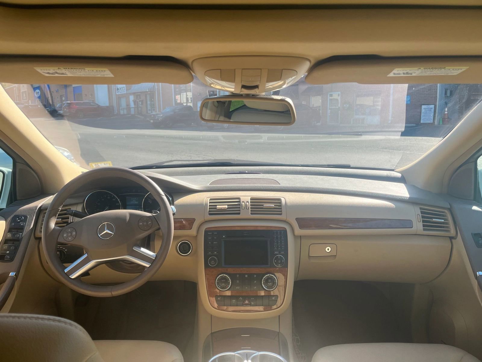 Used 2009 Mercedes-Benz R 350 4MATIC image 5