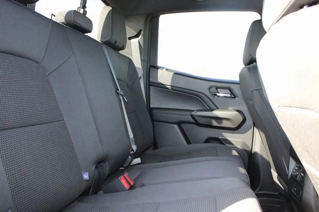 New 2026 GMC Canyon Elevation w/ LPO, Black Badging Package image 25