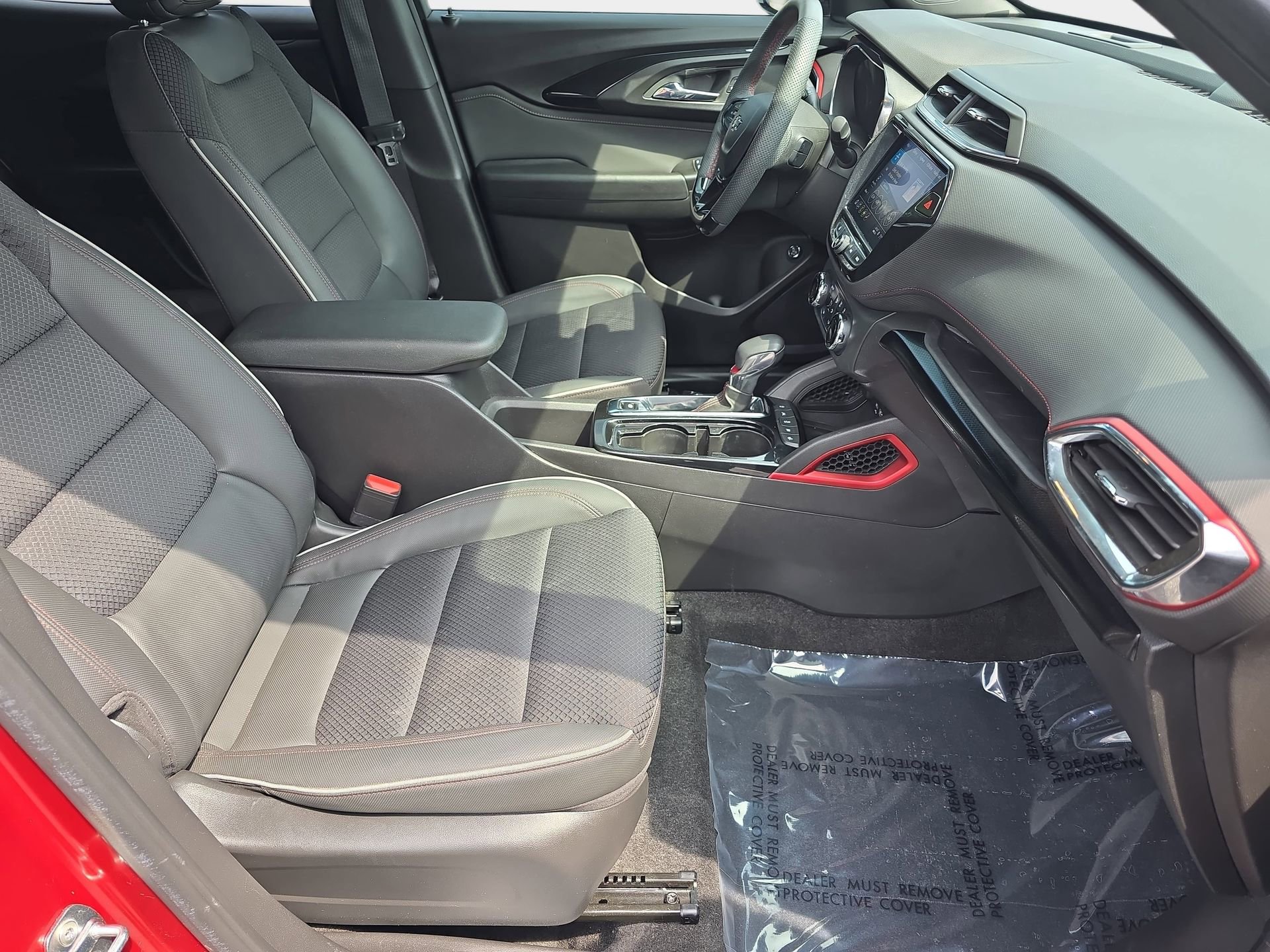 Used 2023 Chevrolet TrailBlazer RS w/ Sun and Liftgate Package FWD image 10
