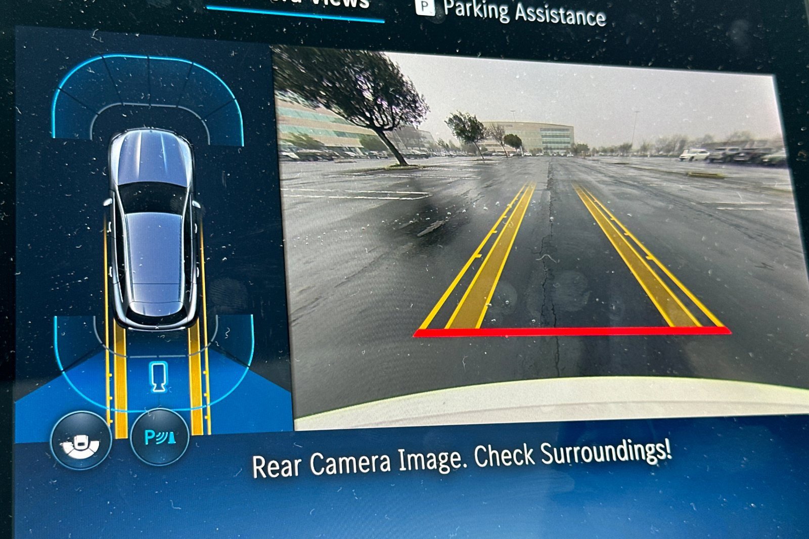 Used 2025 Mercedes-Benz GLC 300 4MATIC image 26