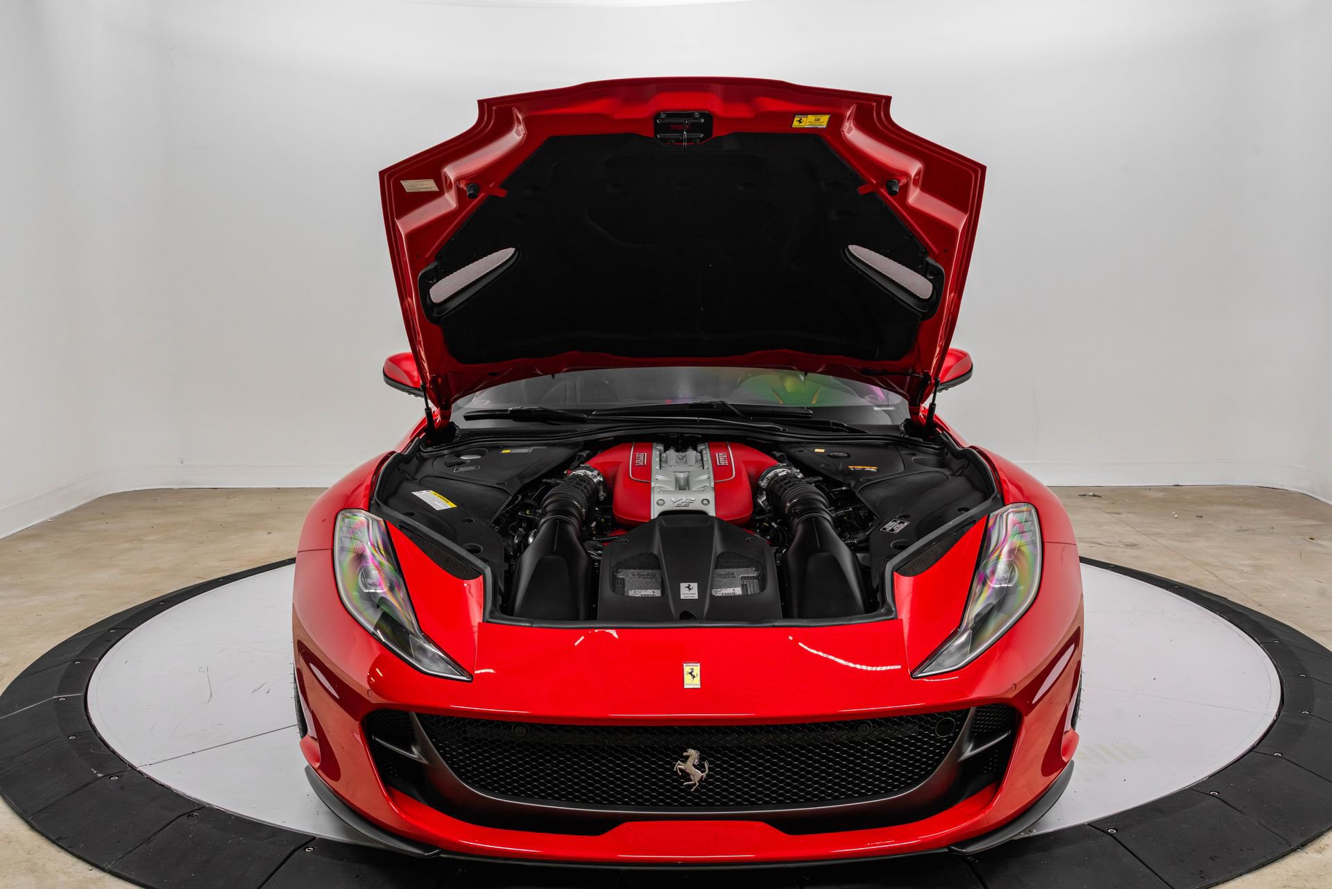 Certified 2019 Ferrari 812 Superfast RWD image 27