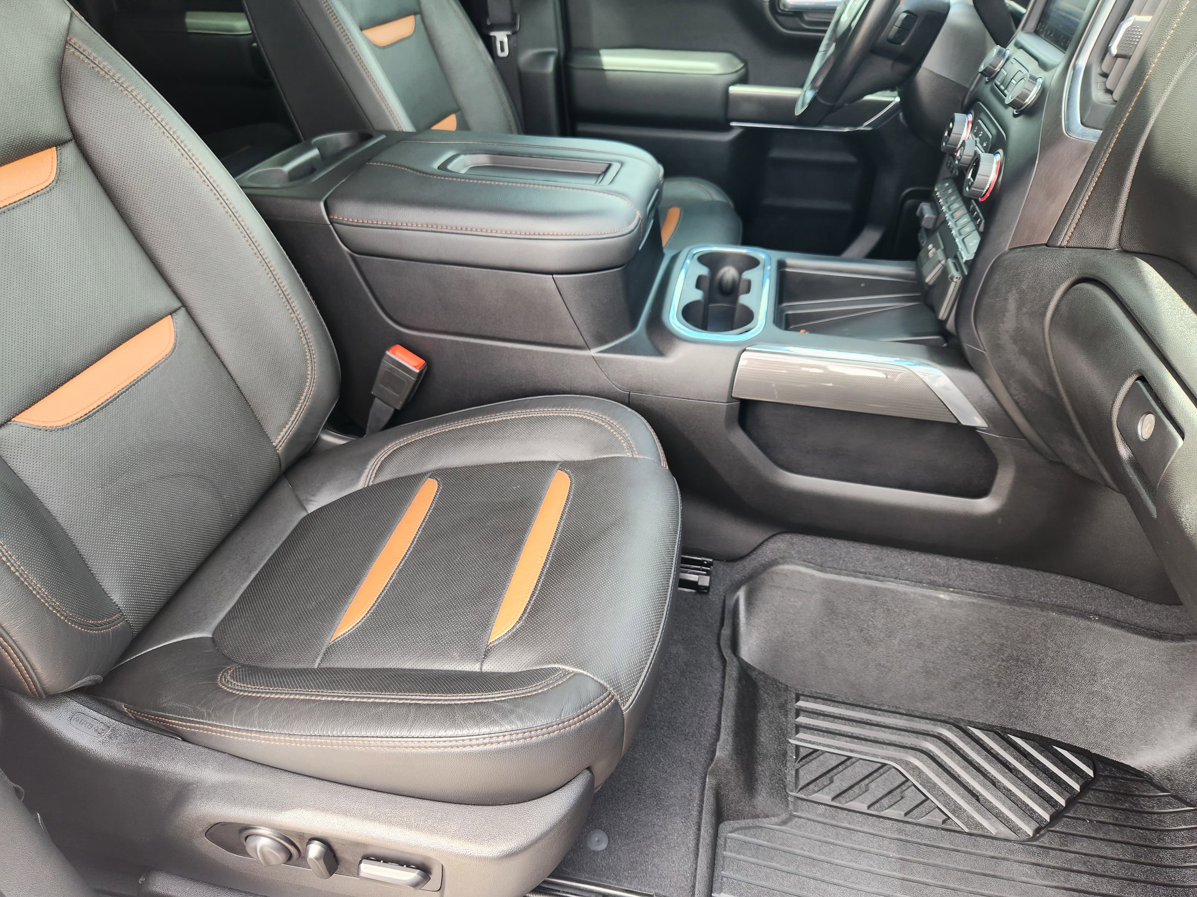 Used 2020 GMC Sierra 1500 AT4 w/ AT4 Premium Package AWD/4WD image 15
