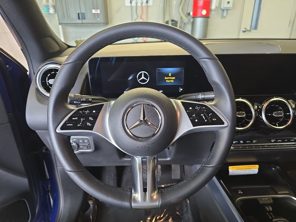 Used 2026 Mercedes-Benz GLB 250 image 20