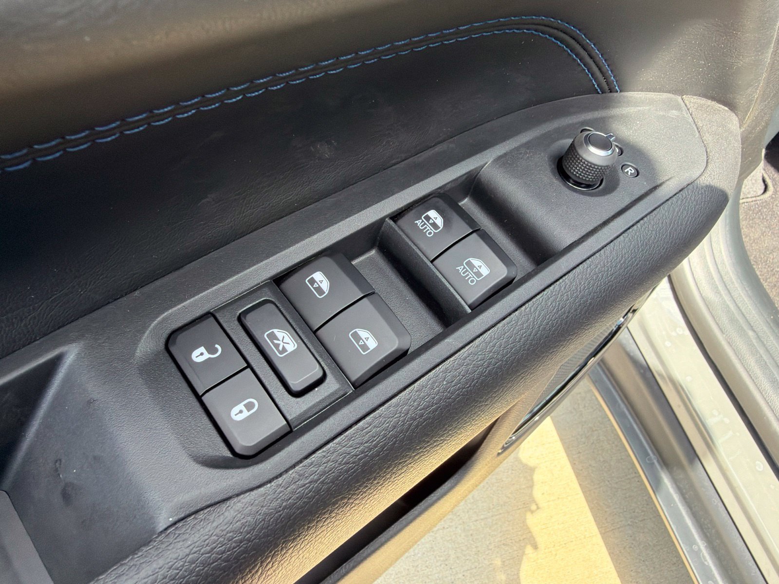 New 2026 Jeep Compass Latitude AWD/4WD image 15