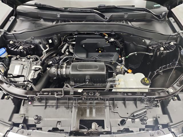 Used 2020 Ford Explorer XLT w/ Equipment Group 202A image 19