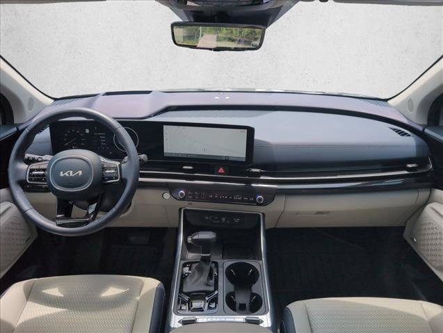 Used 2025 Kia Carnival SX Prestige FWD image 21
