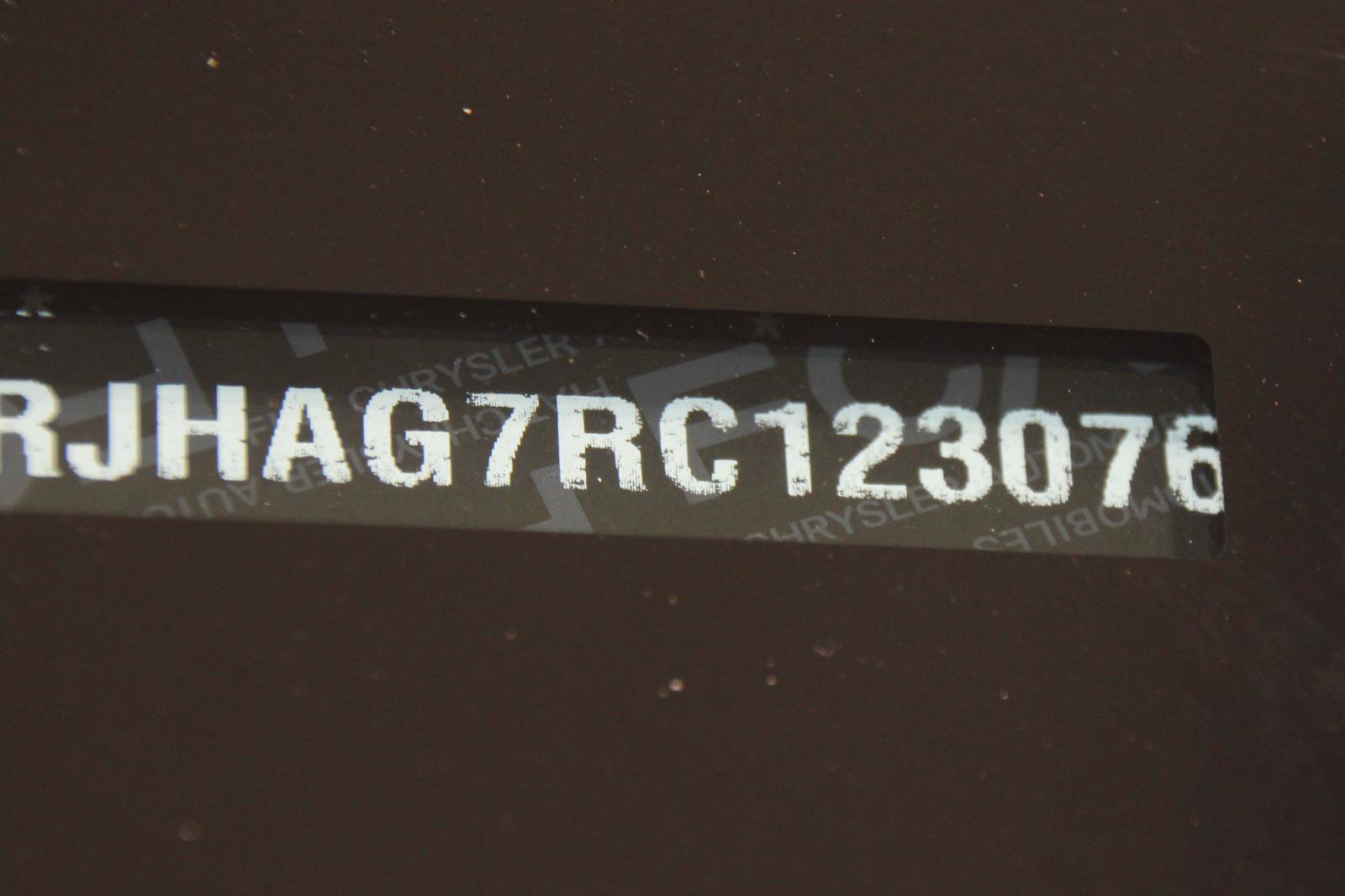 Used 2024 Jeep Grand Cherokee Altitude image 25