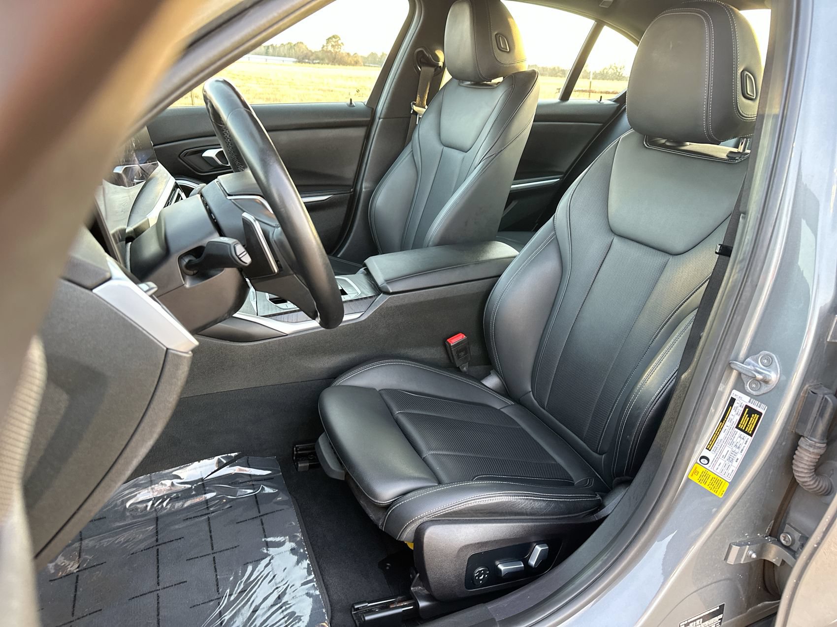 Used 2023 BMW 330i Sedan RWD image 11