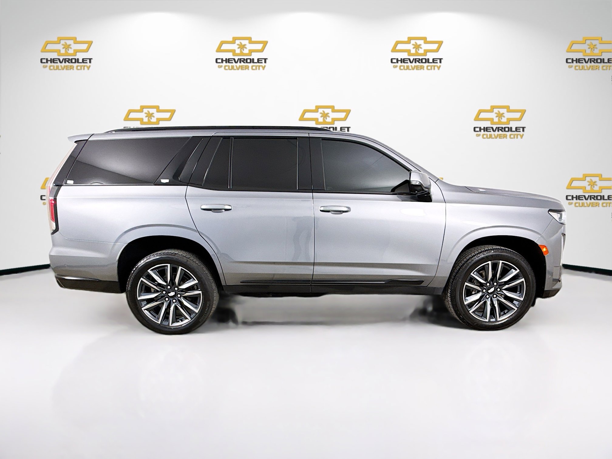Used 2021 Cadillac Escalade Sport w/ Heavy-Duty Trailer Package AWD/4WD image 8