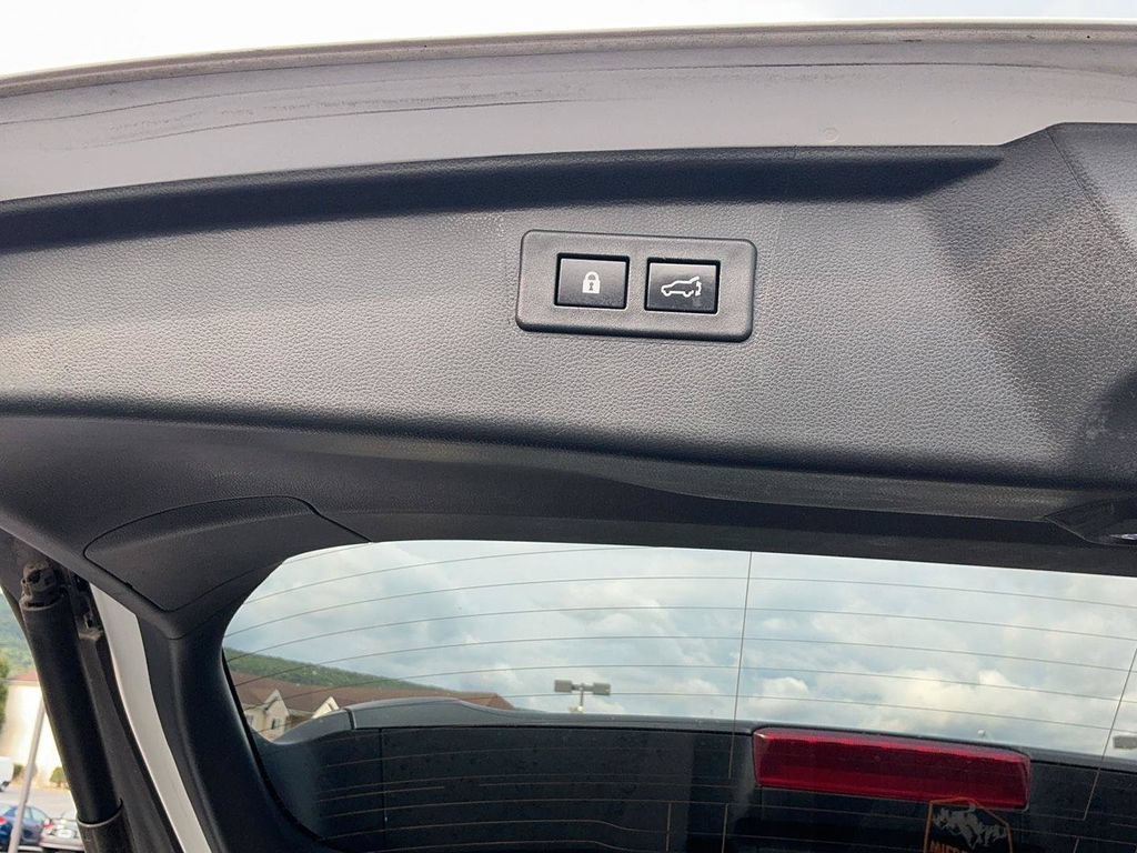 Used 2022 Subaru Outback Wilderness AWD/4WD image 33
