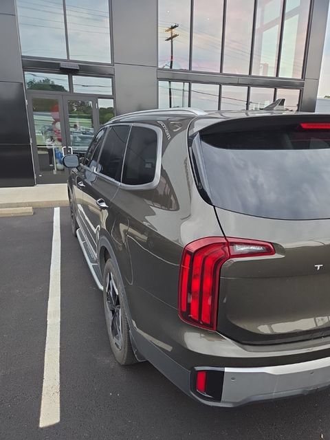 Used 2023 Kia Telluride S w/ S Sunroof Package AWD/4WD image 16