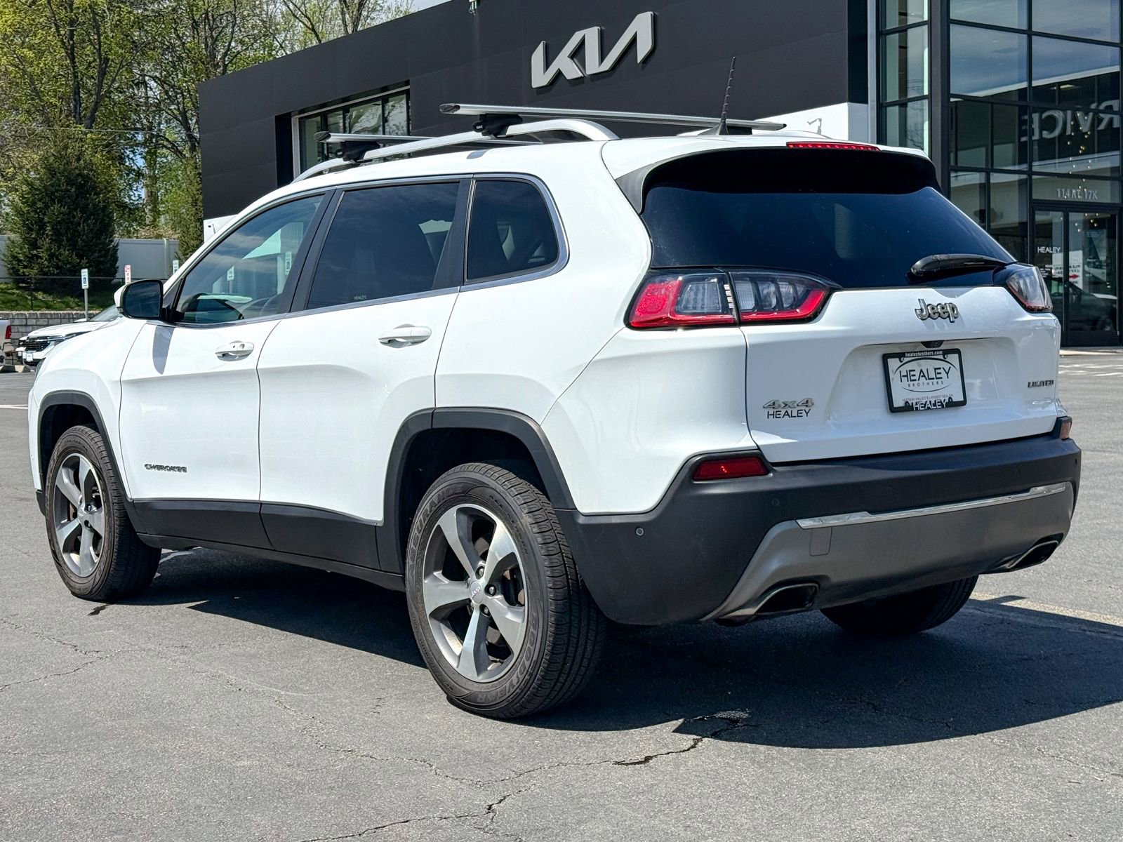 Used 2021 Jeep Cherokee Limited AWD/4WD image 6