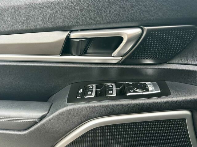 Used 2023 Kia Telluride S image 11