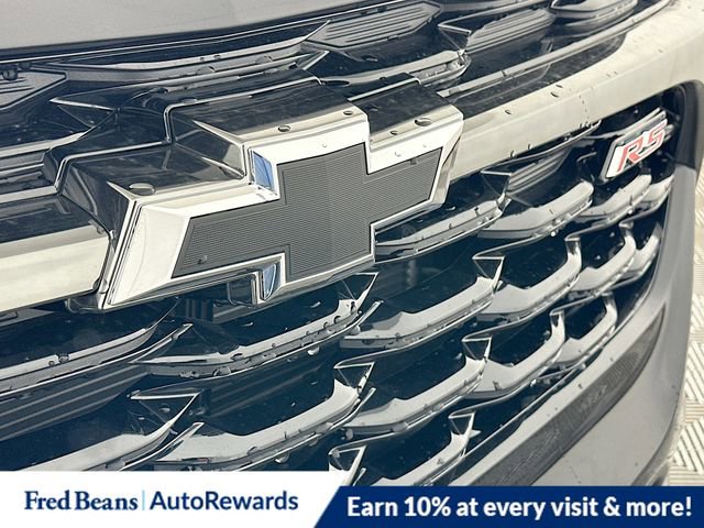 New 2025 Chevrolet Trax RS w/ Sunroof Package image 17