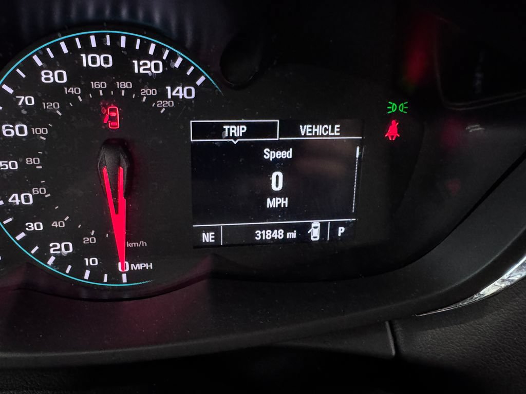 Certified 2022 Chevrolet Trax LT w/ LT Convenience Package AWD/4WD image 16
