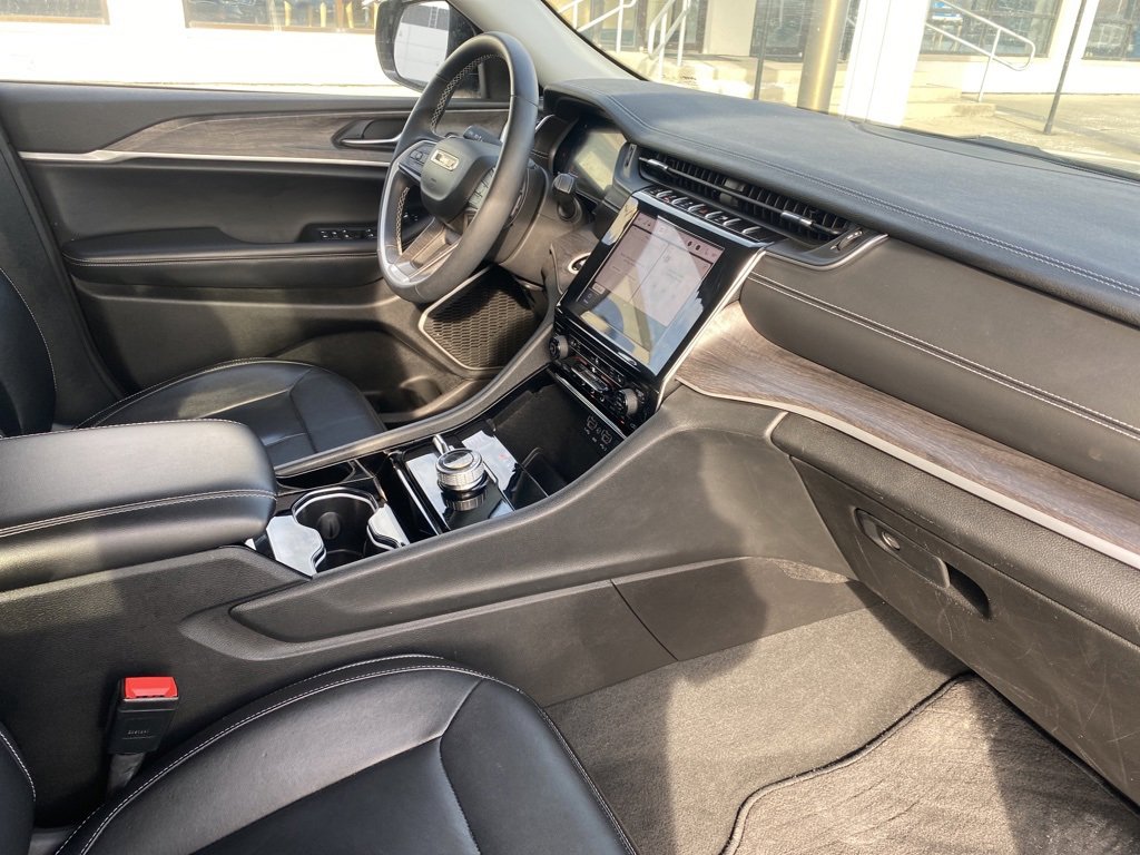 Used 2022 Jeep Grand Cherokee L Limited w/ Trailer Tow Group (B) image 26