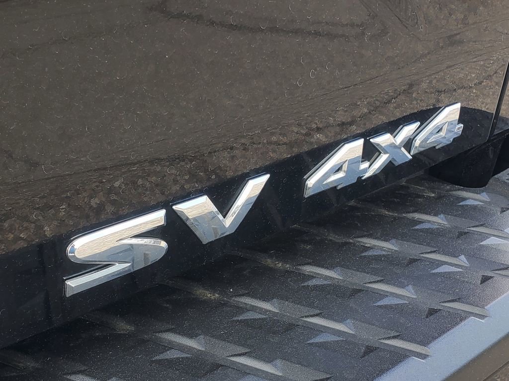 Used 2018 Nissan Titan SV w/ SV Convenience Package AWD/4WD image 7