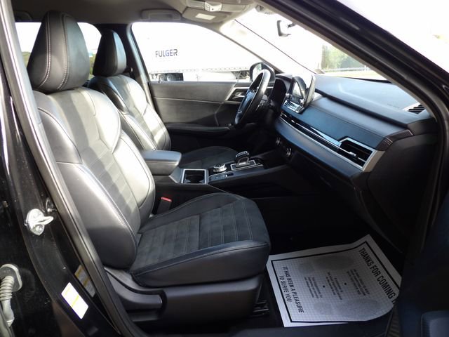 Used 2024 Mitsubishi Outlander SE image 14