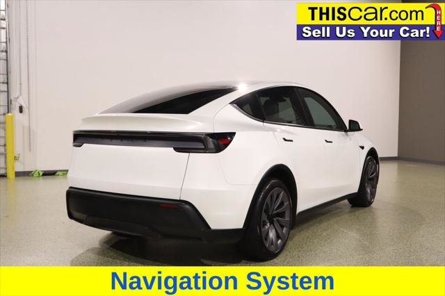 Used 2026 Tesla Model Y 2WD image 7
