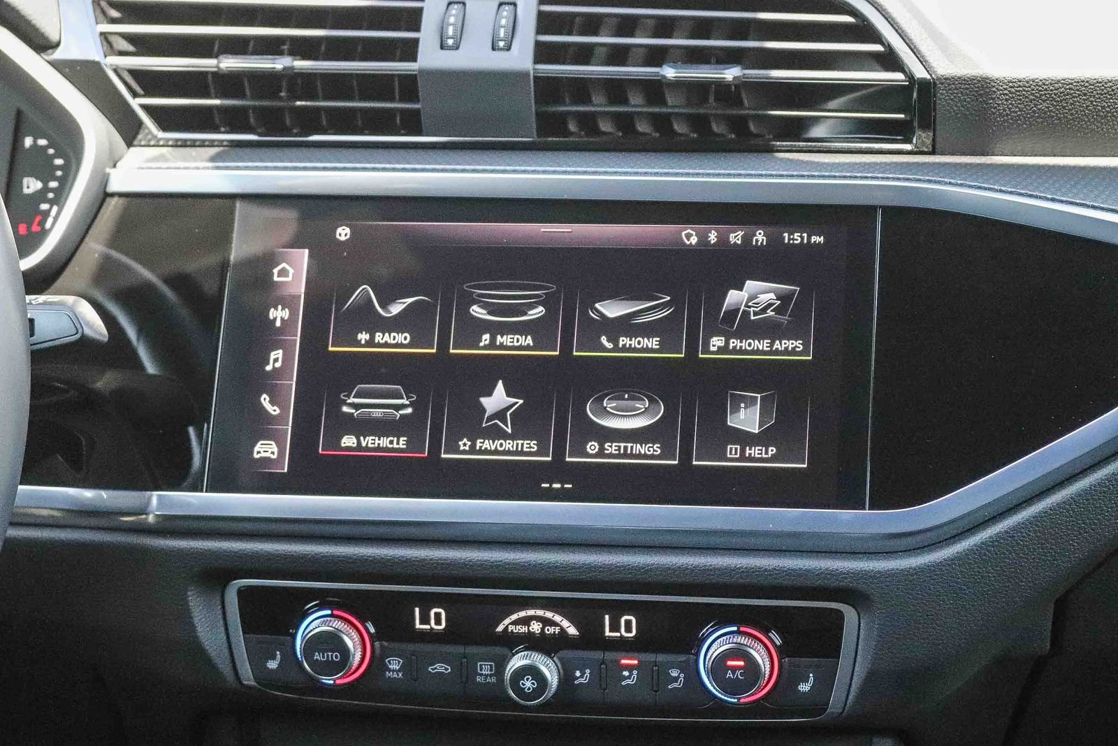 Certified 2024 Audi Q3 2.0T Premium Plus w/ Premium Plus Package AWD/4WD image 16