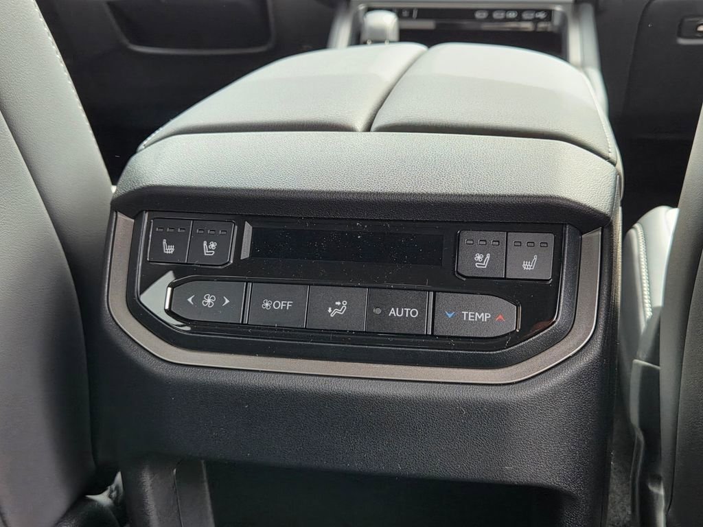 New 2026 Lexus TX 500h AWD w/ Technology Package image 33