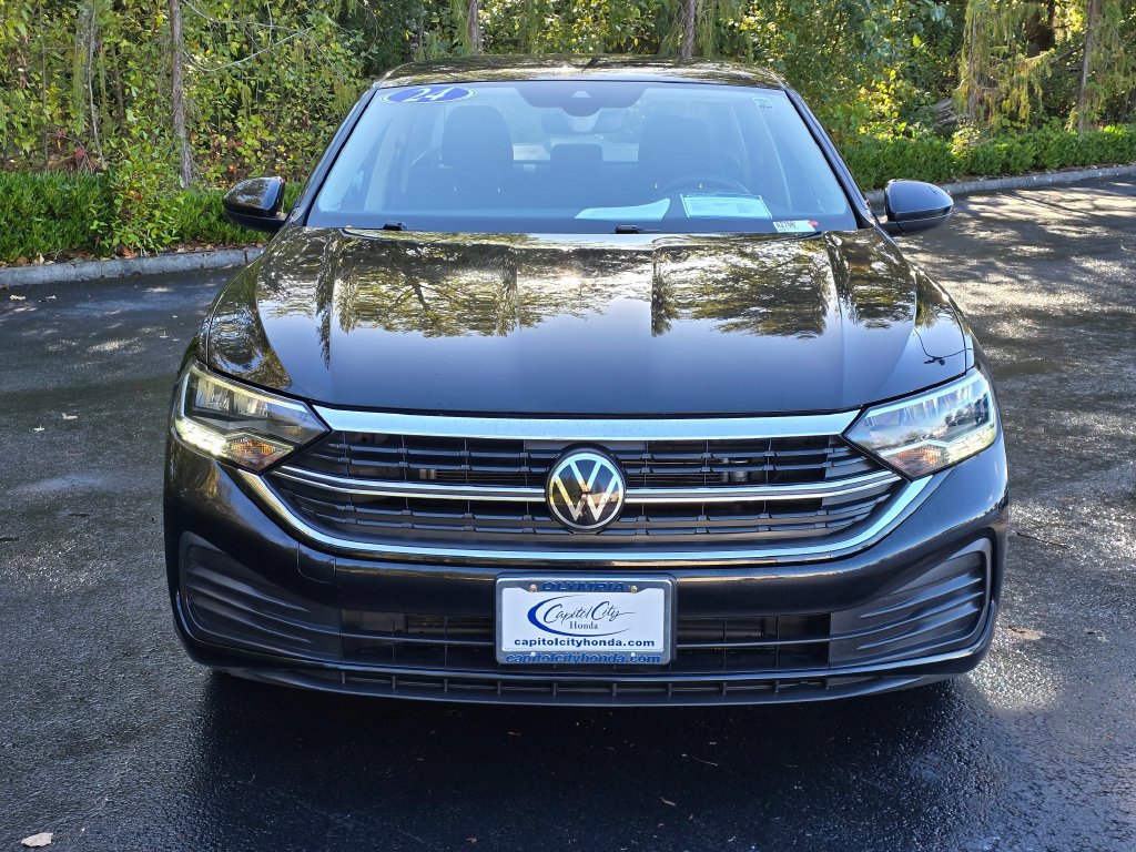 Used 2024 Volkswagen Jetta S FWD image 2