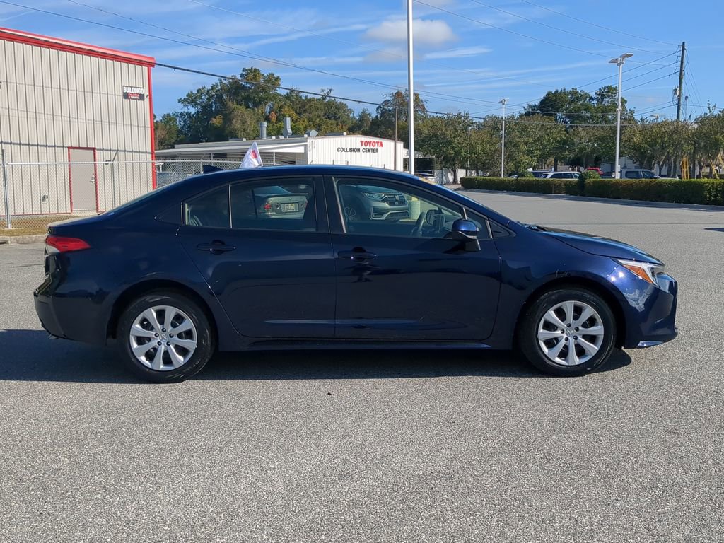 Used 2025 Toyota Corolla LE image 12