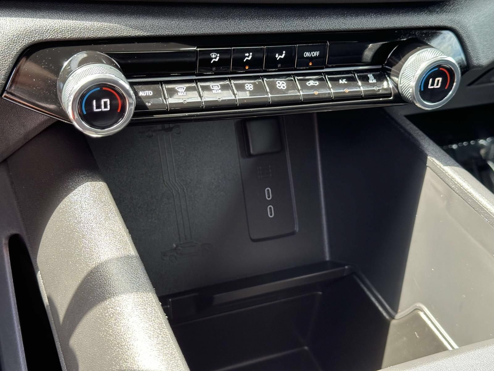 Used 2025 Chevrolet Silverado EV W/T AWD/4WD image 12