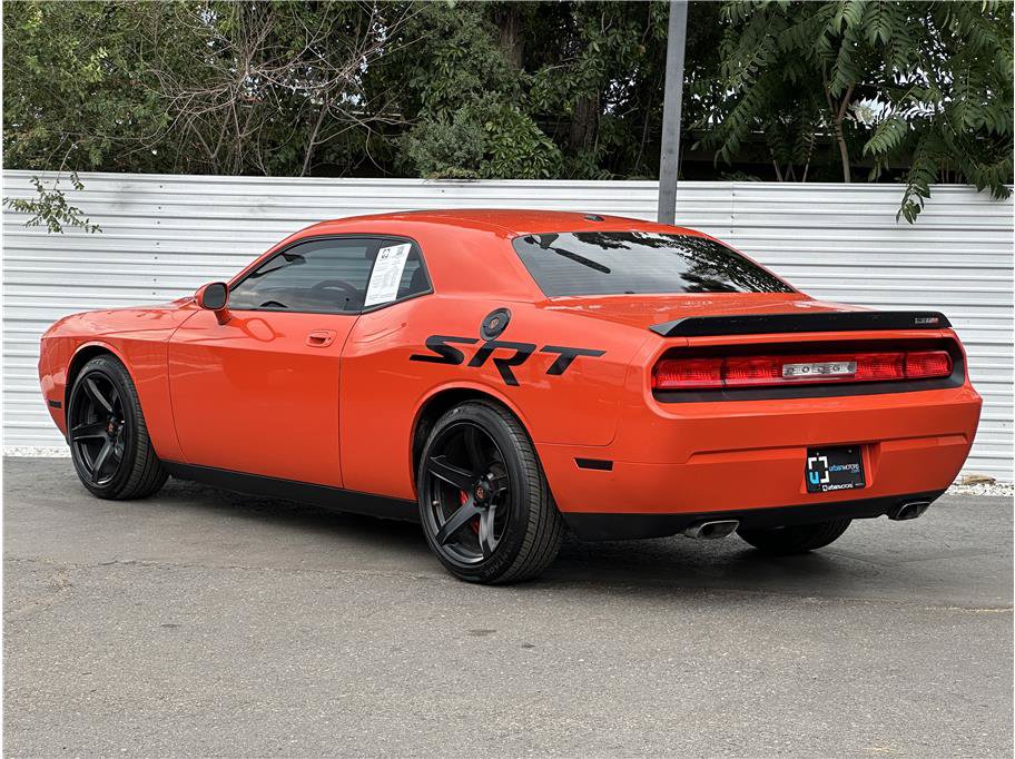 Used 2009 Dodge Challenger SRT8 w/ SRT Option Group II RWD image 12