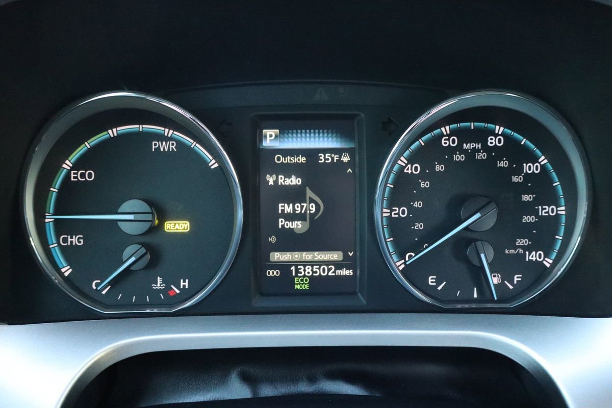 Used 2017 Toyota RAV4 XLE image 34