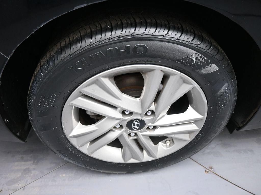 Used 2020 Hyundai Elantra SEL w/ Cargo Package (C1) FWD image 12