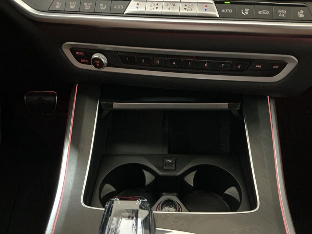 Used 2021 BMW X5 xDrive40i w/ M Sport Package AWD/4WD image 12