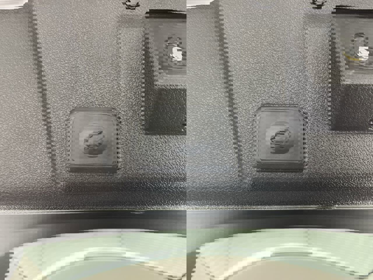 Used 2016 Chevrolet Traverse LT image 32