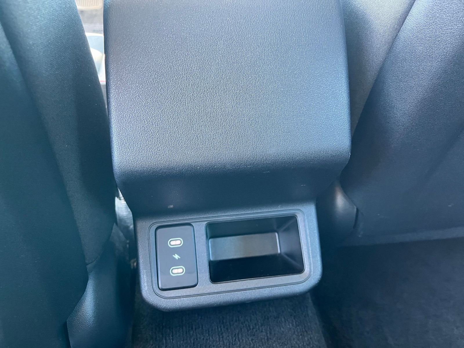 Used 2025 Kia K4 FWD image 23