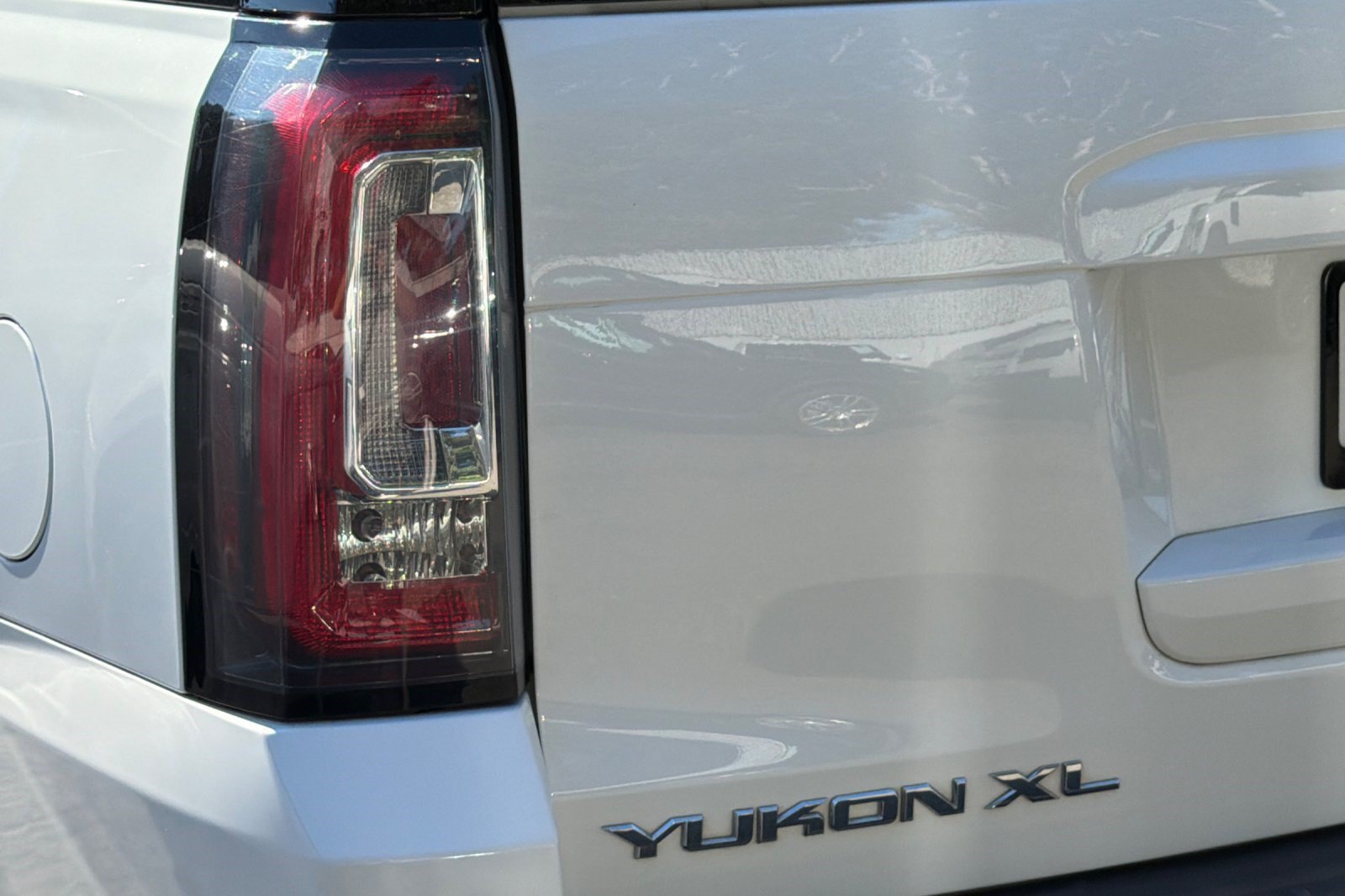 Used 2018 GMC Yukon XL SLT AWD/4WD image 27