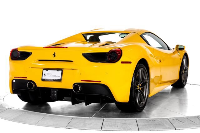 Used 2019 Ferrari 488 Spider RWD image 7
