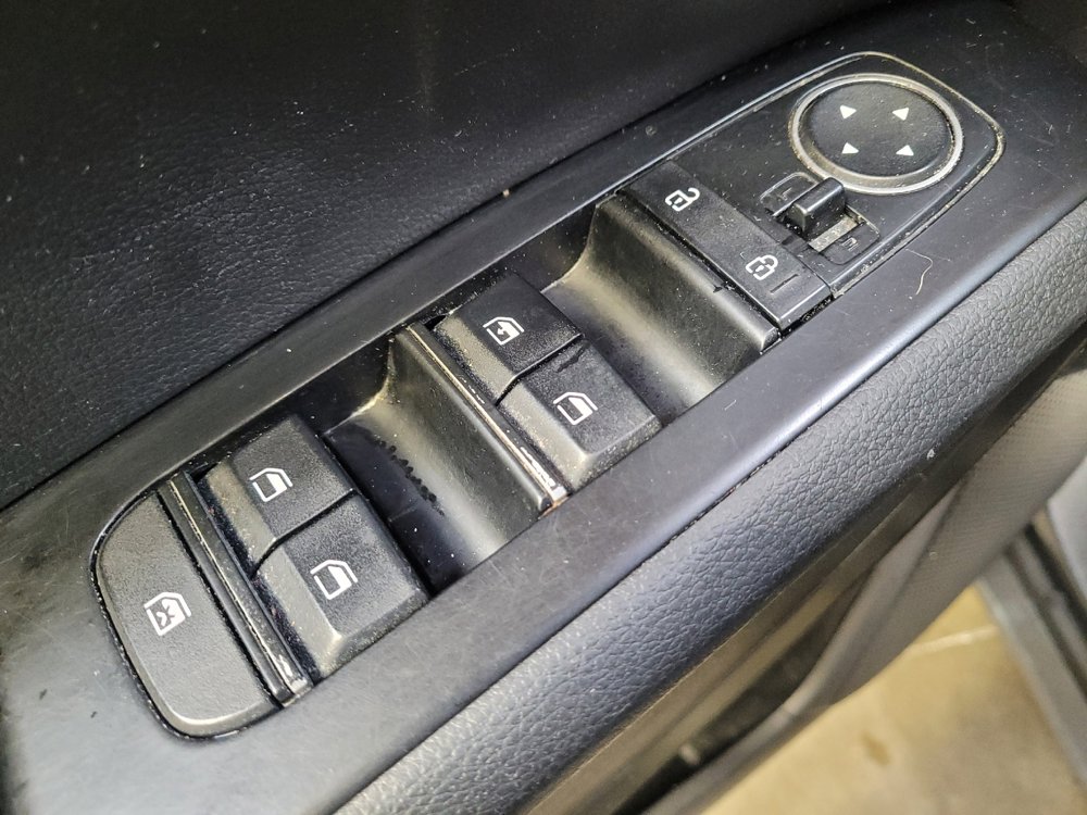 Used 2020 Kia Soul S FWD image 27