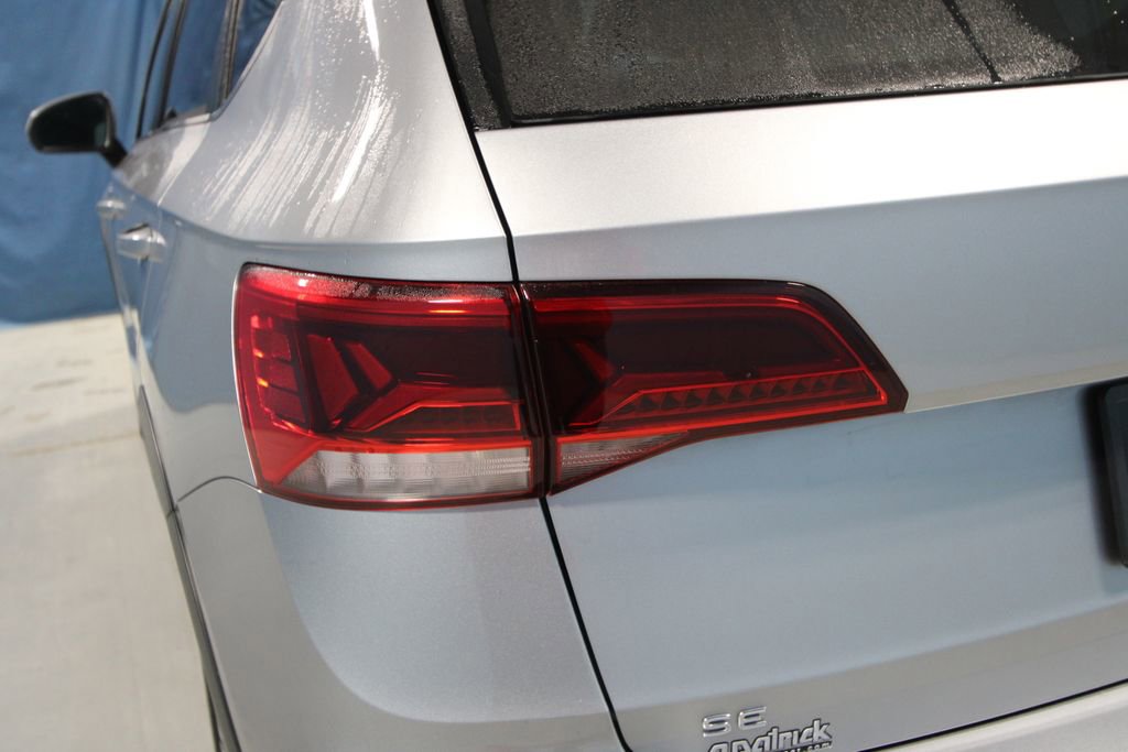 Used 2024 Volkswagen Taos SE image 33