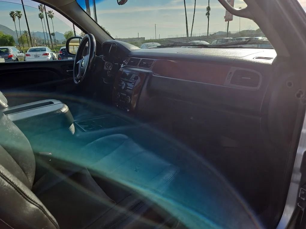 Used 2013 Chevrolet Avalanche LT w/ All-Star Edition image 10