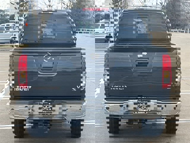 Used 2015 Nissan Frontier SV w/ SV Value Truck Package image 5