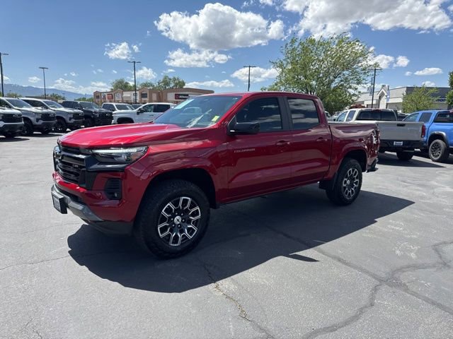 Used 2024 Chevrolet Colorado Z71 w/ Z71 Convenience Package 2 AWD/4WD image 3