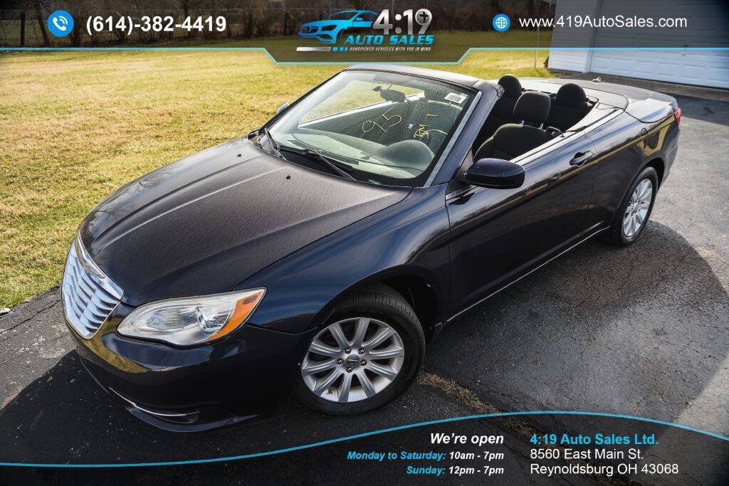 Used 2012 Chrysler 200 Touring FWD image 1