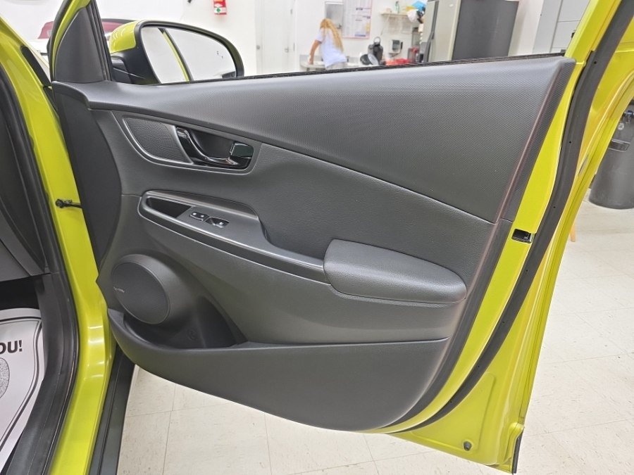 Used 2020 Hyundai Kona Ultimate AWD/4WD image 13