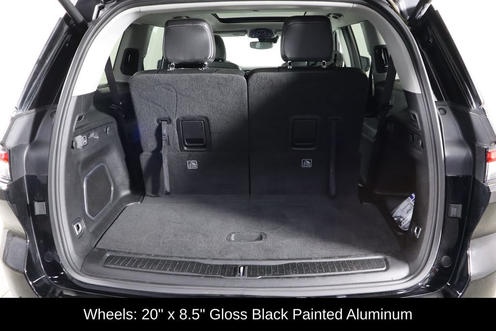 Used 2022 Jeep Grand Cherokee L Limited w/ Black Appearance Package RWD image 18