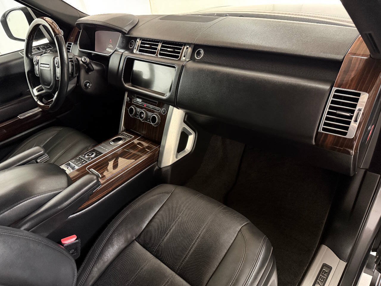 Used 2017 Land Rover Range Rover Long Wheelbase Supercharged AWD/4WD image 37